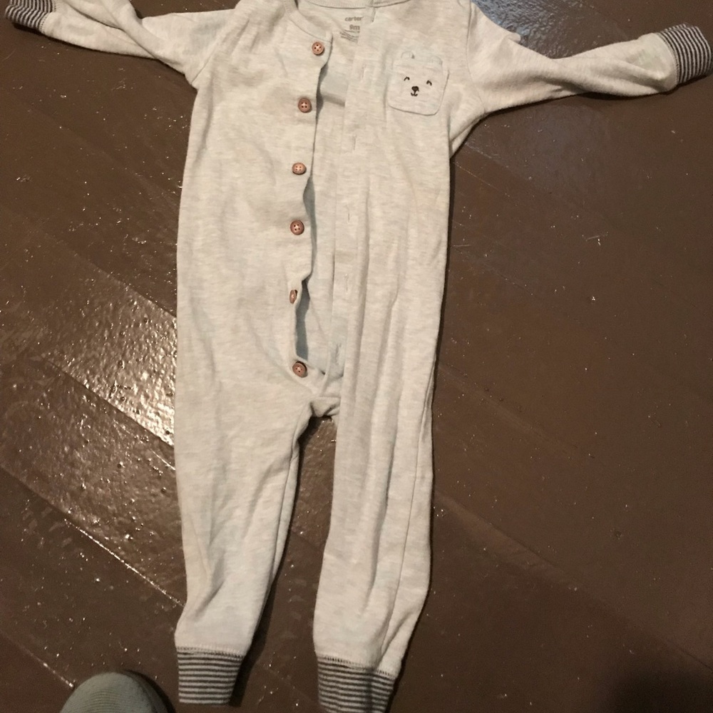 SOLD Baby outfit size 9 months